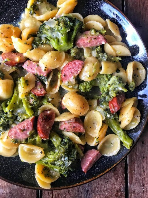 Kielbasa and Broccoli Pasta Salad