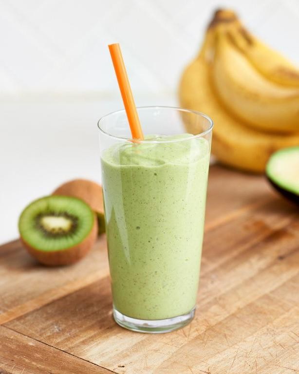 Kiwi Banana Green Smoothie