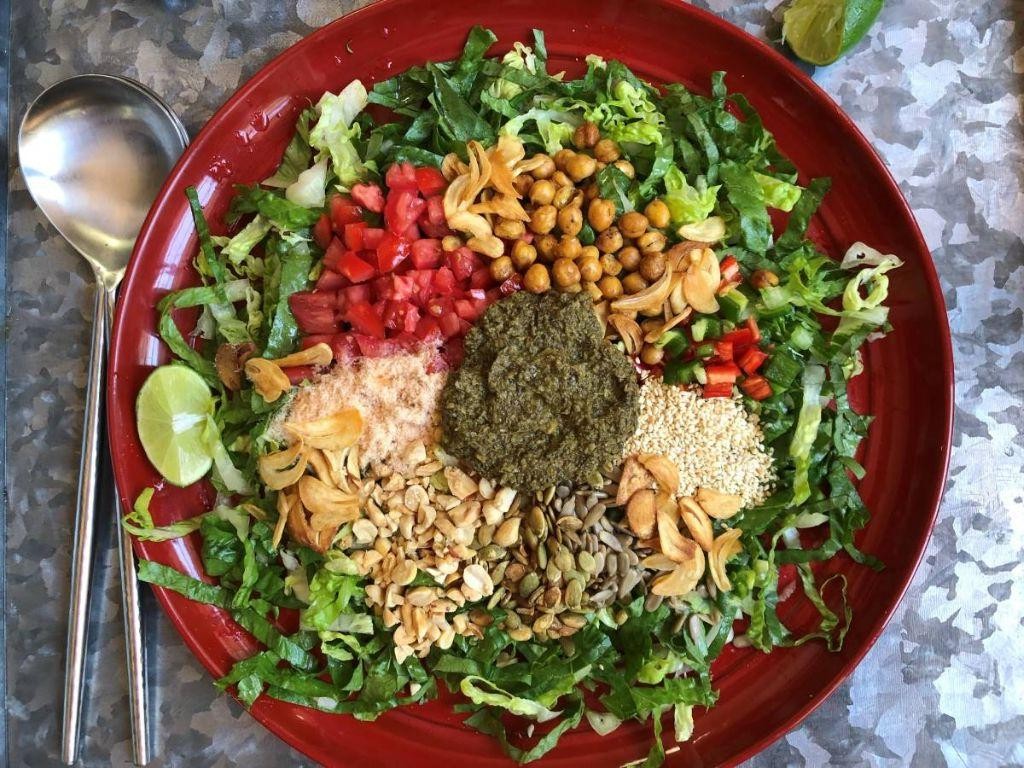Laphet Thoke (Burmese Tea Leaf Salad)