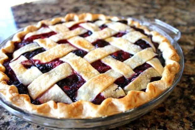 Lattice-Topped Blackberry Pie