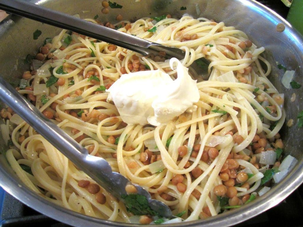 Lemon Garlic Canned Lentil Pasta
