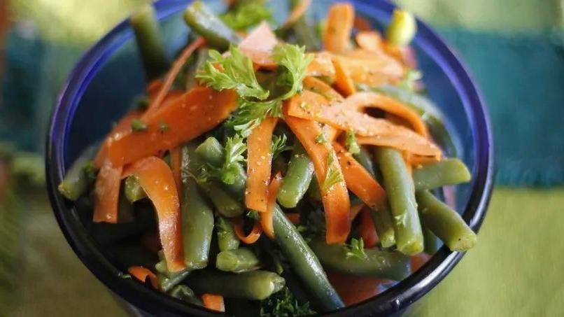 Lemon Herb Green Beans and Carrots