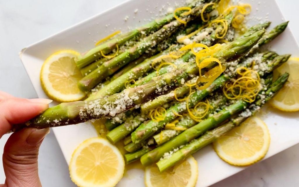 Lemon Parmesan Steamed Asparagus