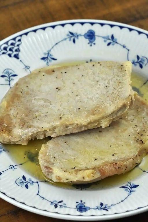 Lemon Pepper Crock Pot Pork Chops