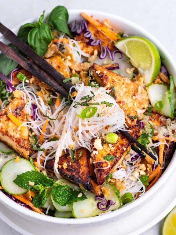 Lemongrass Tofu Vegetable Mai Fun
