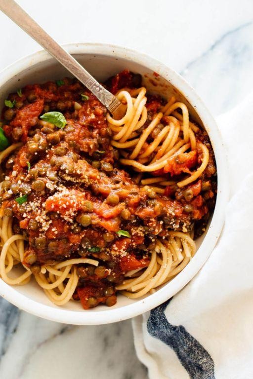 Lentil Pasta with Marinara Sauce