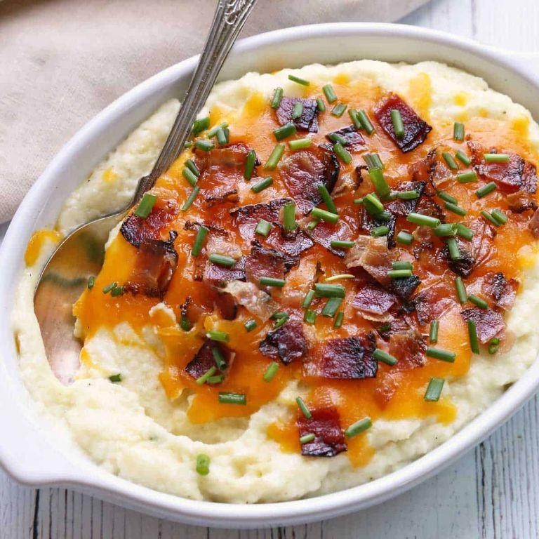 Loaded Mashed Cauliflower with Bacon and Cheese