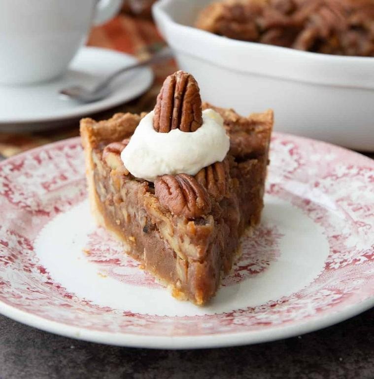Low-Carb Allulose Pecan Pie
