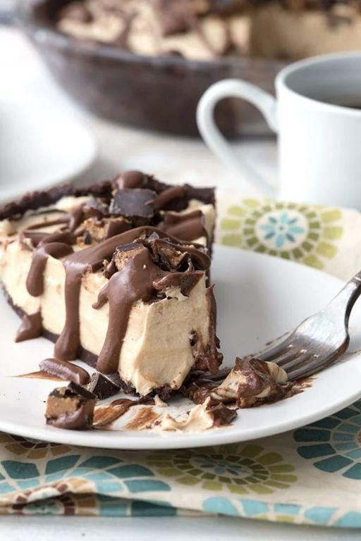 Low-Carb Peanut Butter Pie