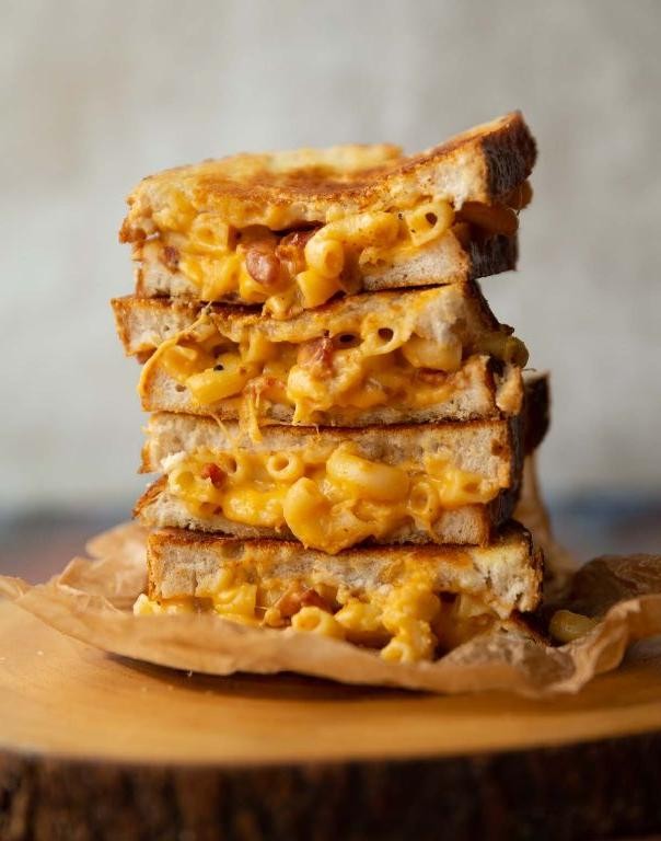 20 Creamy Macaroni and Cheese Recipes Easy to Make