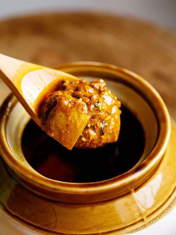 Mango Achaar with Mustard Seeds