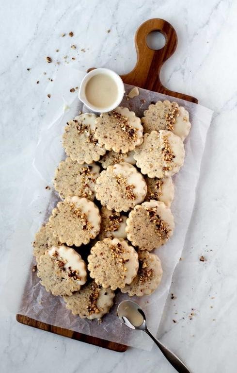 Maple Pecan Butter Cookies