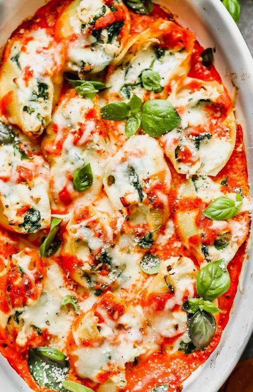 Marinara Chicken and Spinach Stuffed Shells