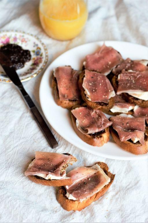 Mascarpone and Fig Bruschetta