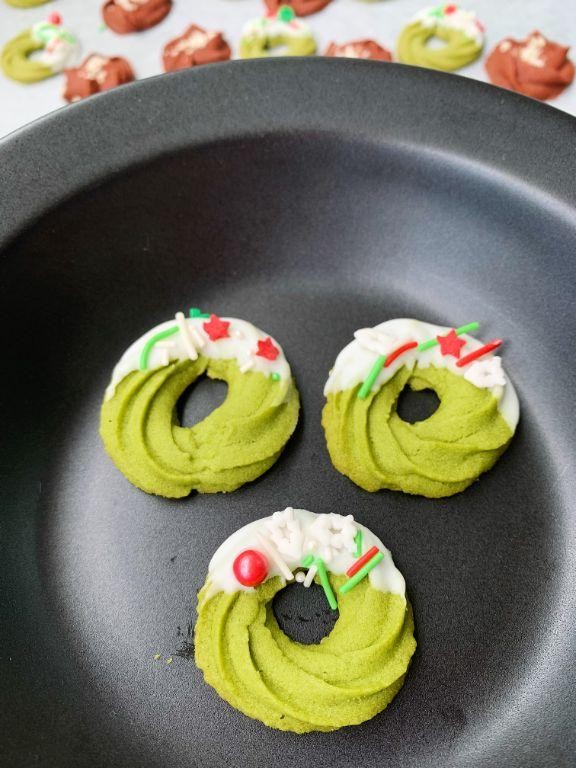 Matcha Green Tea Wreath Cookies