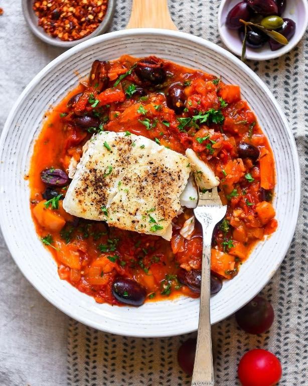 Mediterranean Fish Stew with Tomatoes and Olives