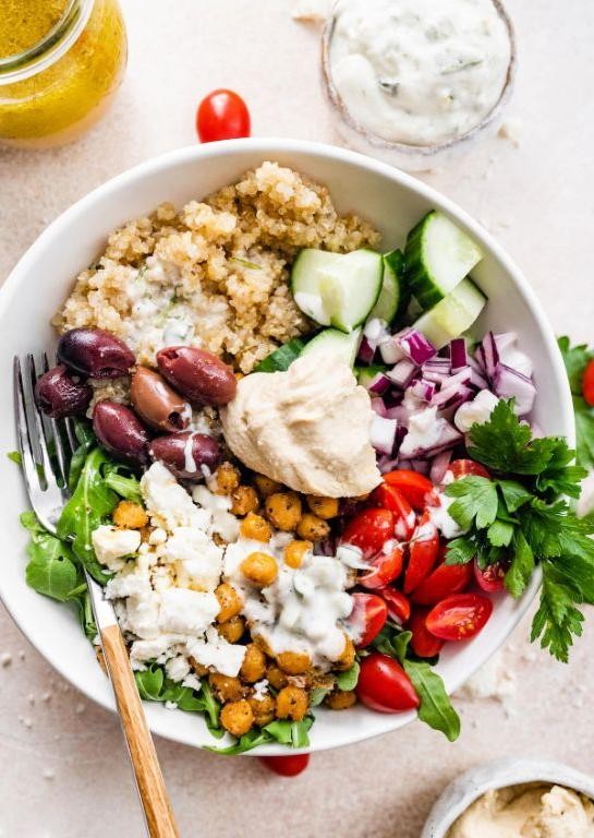 Mediterranean Quinoa Bowl