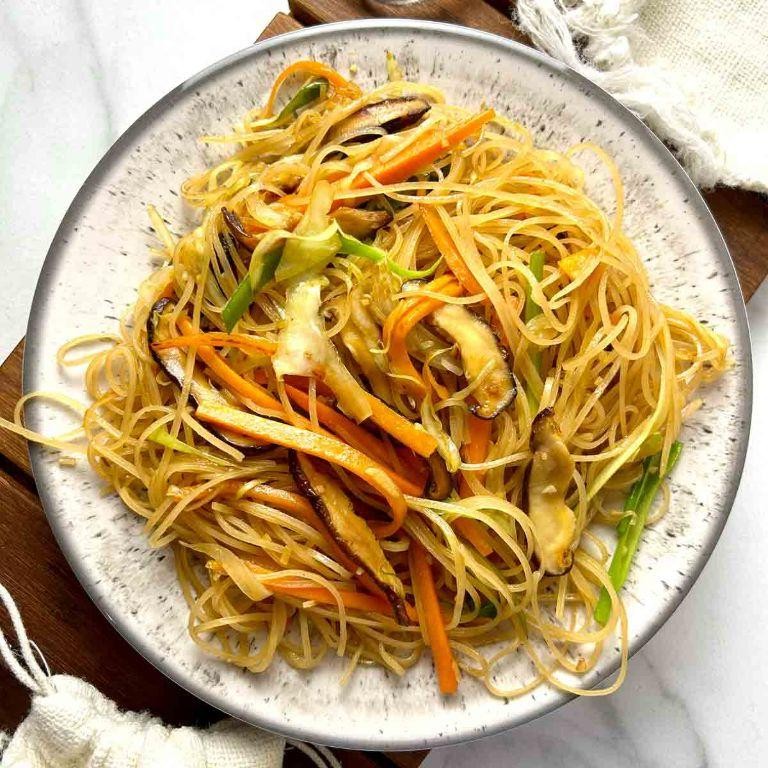 Mushroom Medley Vegetable Mai Fun