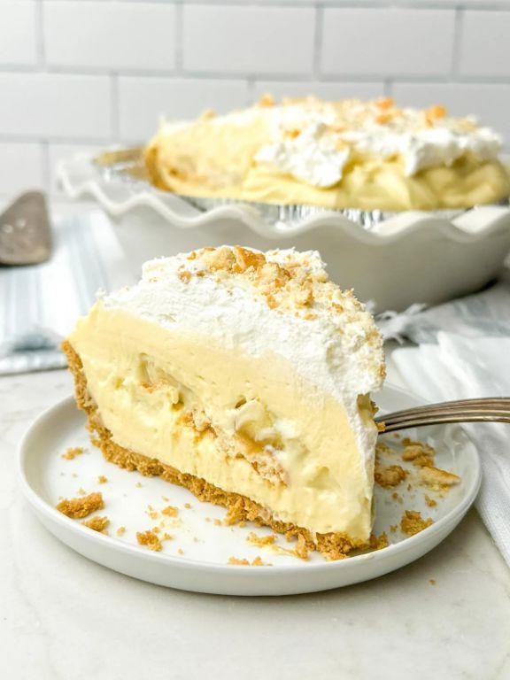 No-Bake Banana Pudding Graham Cracker Pie