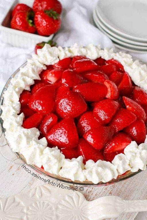 No-Bake Strawberry Cheesecake Graham Cracker Pie