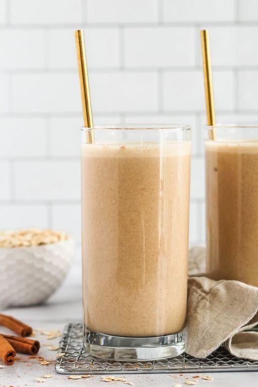 Oatmeal Cookie Smoothie with Almond Butter