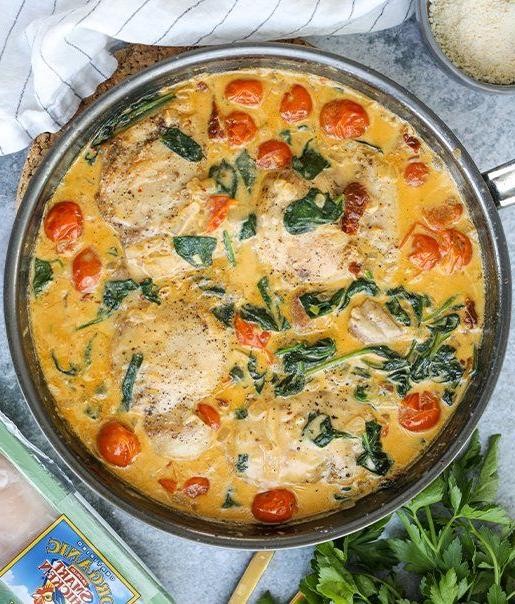 One-Pan Tuscan Chicken Thighs with Spinach