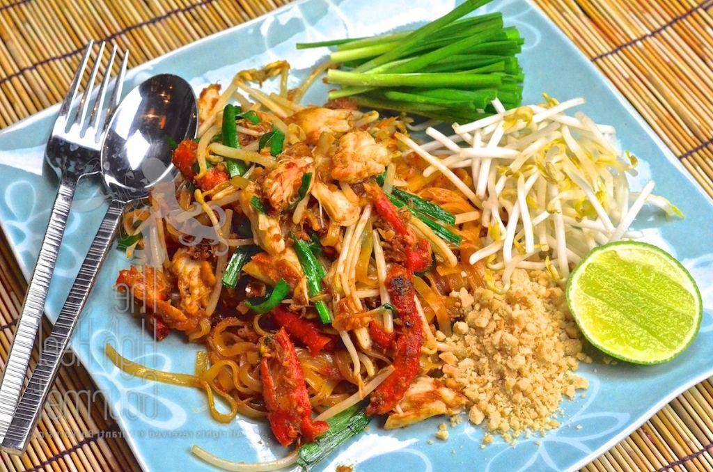 Pad Thai with Crab Meat and Green Onions