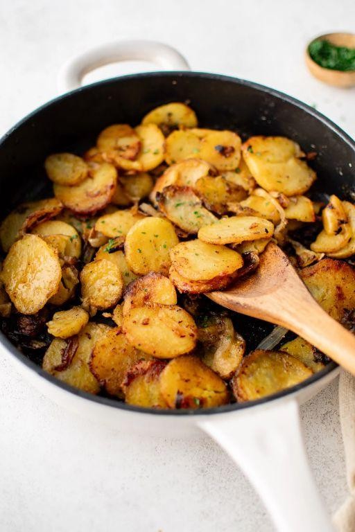 Pan-Fried Potatoes with Onions