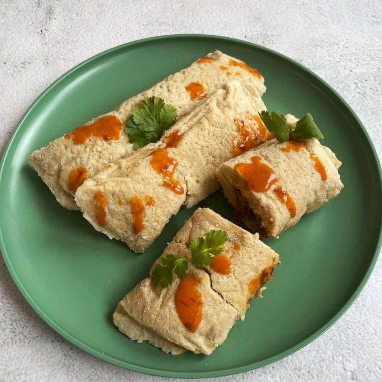 Panama-Style Tamales with Raisins and Olives