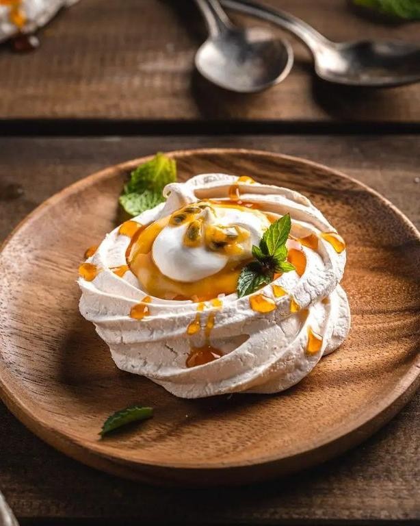 Passion Fruit Pavlova