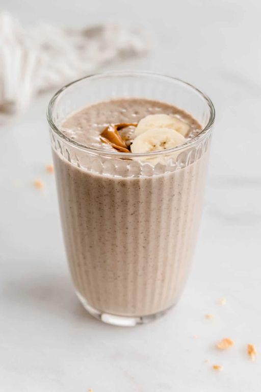Peanut Butter Chia Seed Smoothie