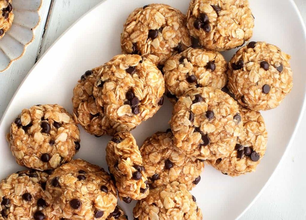 18 Creamy Peanut Butter Chips Dessert Recipes