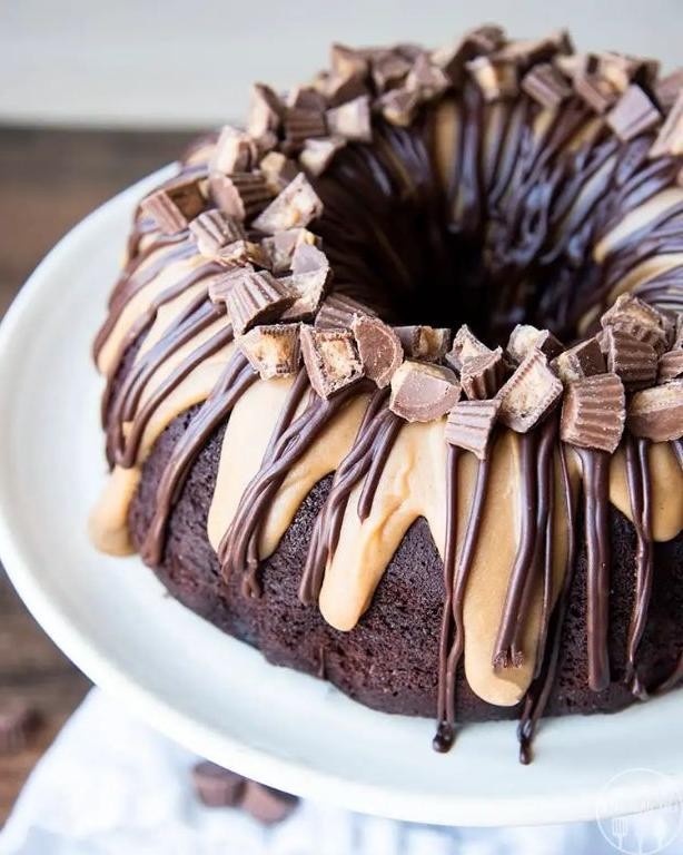 Peanut Butter Chocolate Bundt Cake