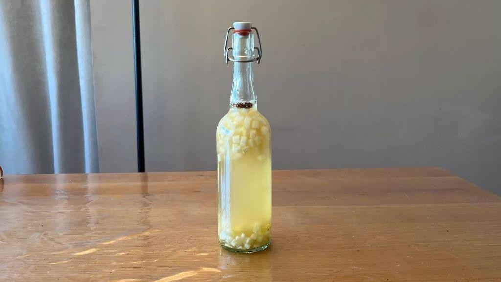Pear Cardamom Water Kefir
