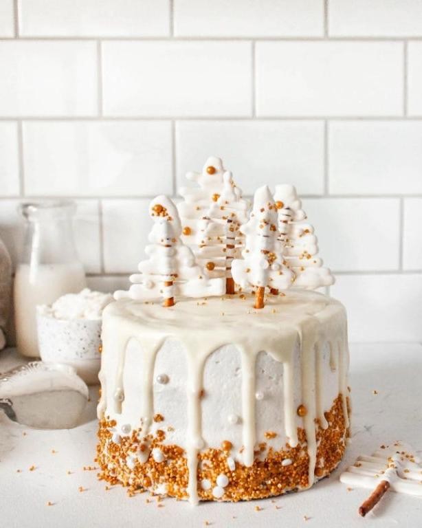 Pear Spice Cake with Vanilla Bean Frosting