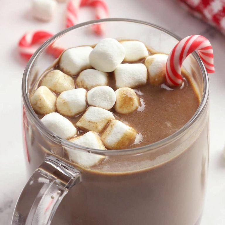 Peppermint Hot Chocolate Punch