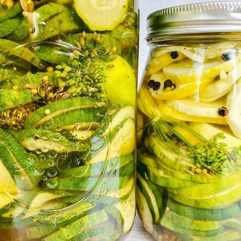 Pickled Vegetables with Juniper Berries
