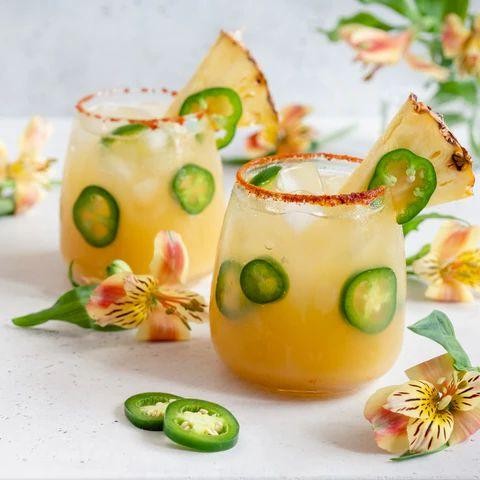 Pineapple Jalapeño Rum Spritzer Bucket