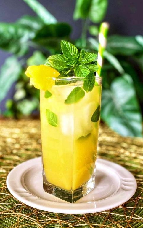 Pineapple Rum Mojito