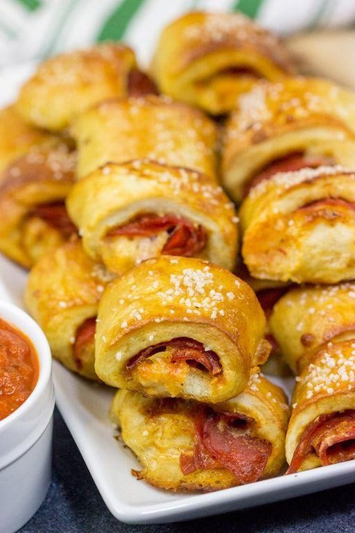 Pizza-Stuffed Pretzel Bites