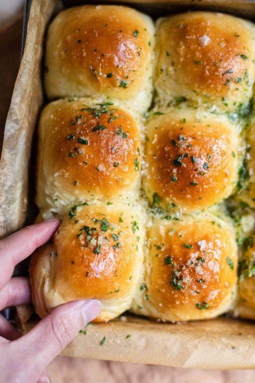 Pull-Apart Dinner Rolls