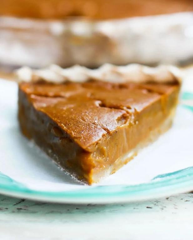 Pumpkin Pie with Mutfruit Filling