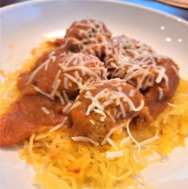 Pumpkin-Shaped Meatballs with Spaghetti
