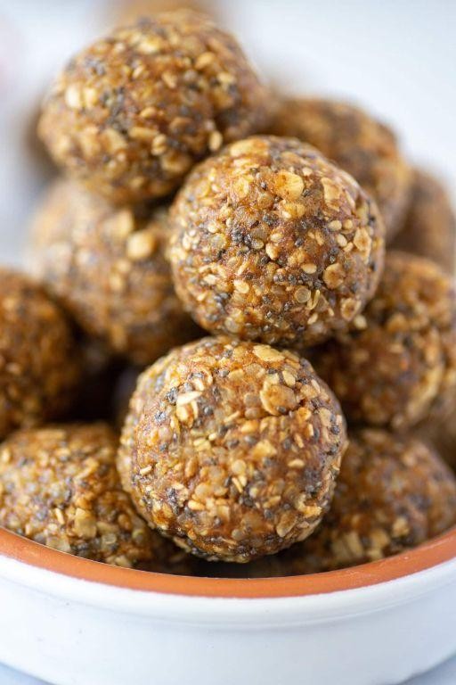Quinoa Almond Energy Bites