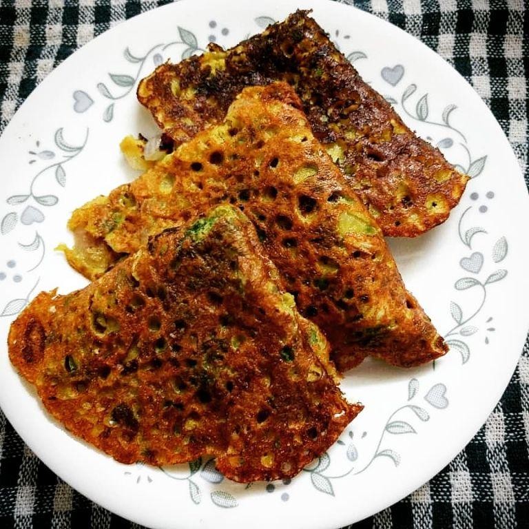 Rajgira Dosa with Coconut Chutney
