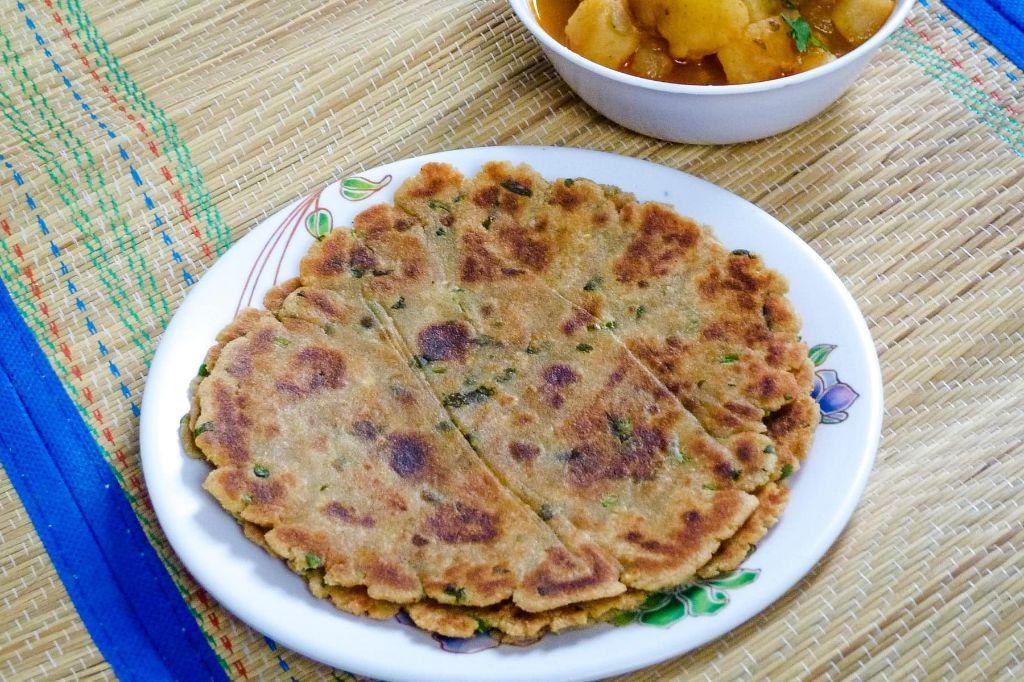 Rajgira Paratha with Spiced Yogurt