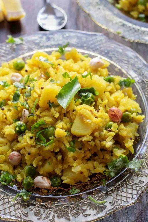 Rajgira Poha with Peanuts and Curry Leaves