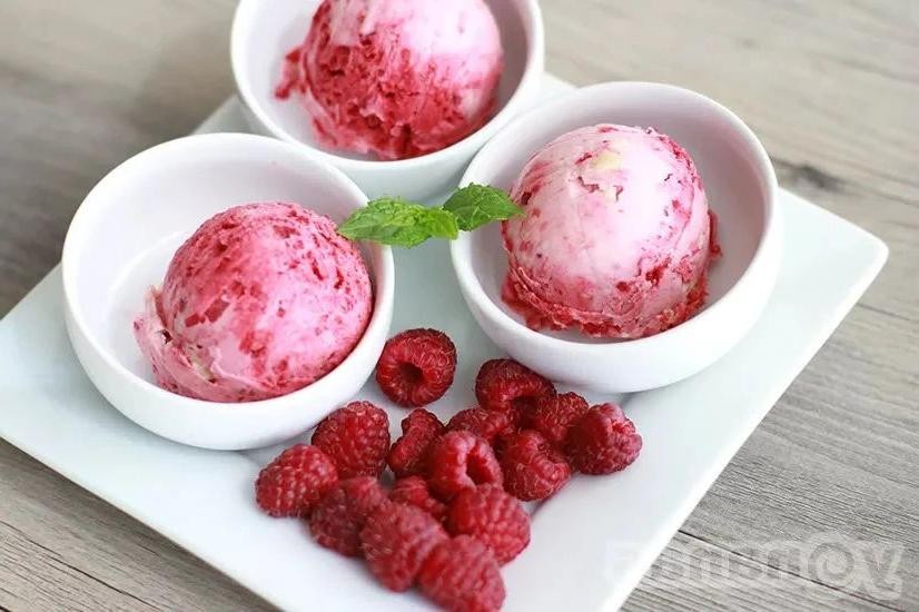 Raspberry Coconut Yonanas Twist