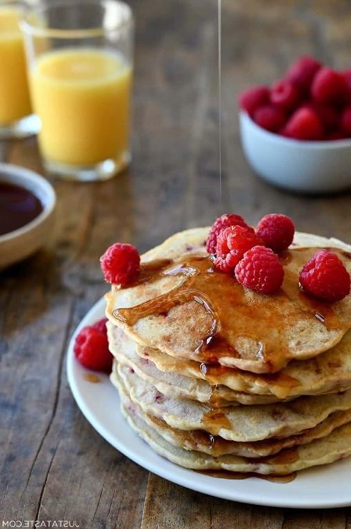 Raspberry Oat Flour Pancakes