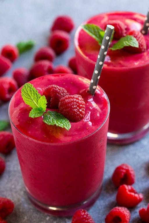 Raspberry Yogurt Smoothie